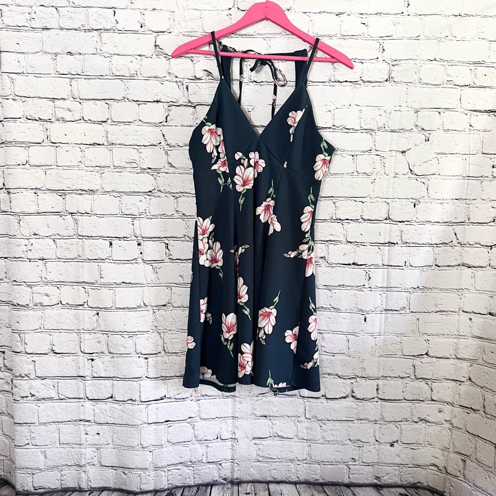 TRIXXI.  Floral dress. Size L